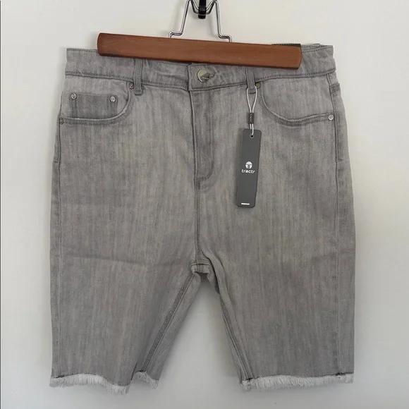 Tractr Women's Gray Cropped shorts - Picture 6 of 7